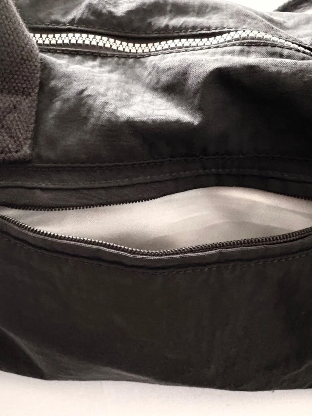 Vintage Kipling Defea Multi-Pocket Satchel Bag - Black Crinkle Nylon